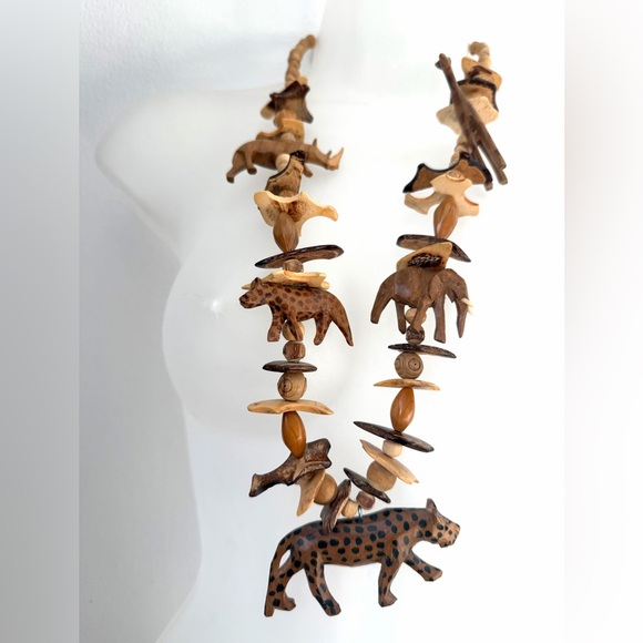 Vintage Jewelry - Handcrafted Safari Carved Animal with wooden beads Statement Necklace